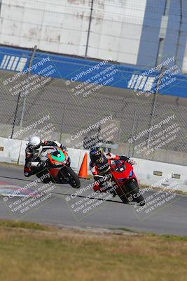 media/Nov-26-2022-Fastrack Riders (Sat) [[b001e85eef]]/Level 2/Session 3 Outside Turn 9/